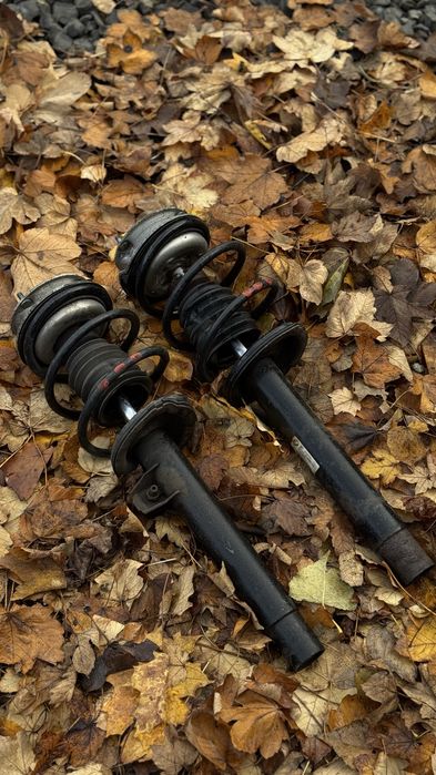 Передні Стойки Стійки БМВ E46 оригінал червоні мітки стойки пружина