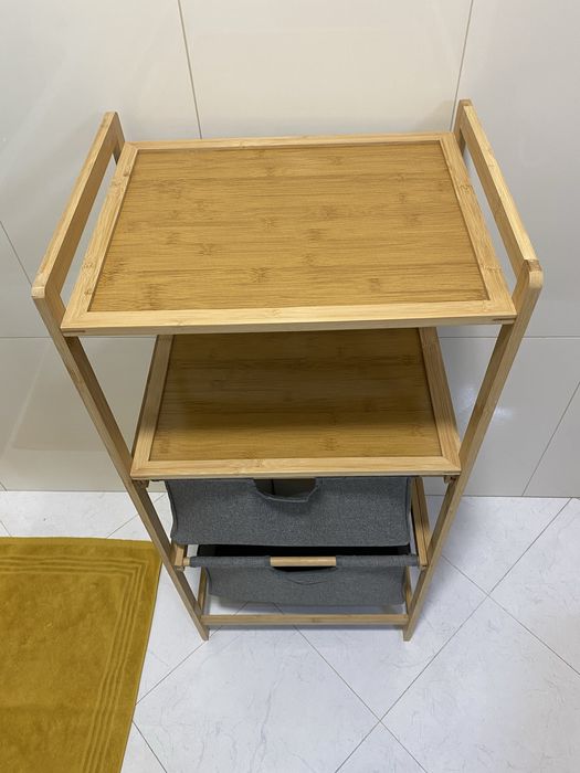 Móvel em bambu para wc com dois cestos