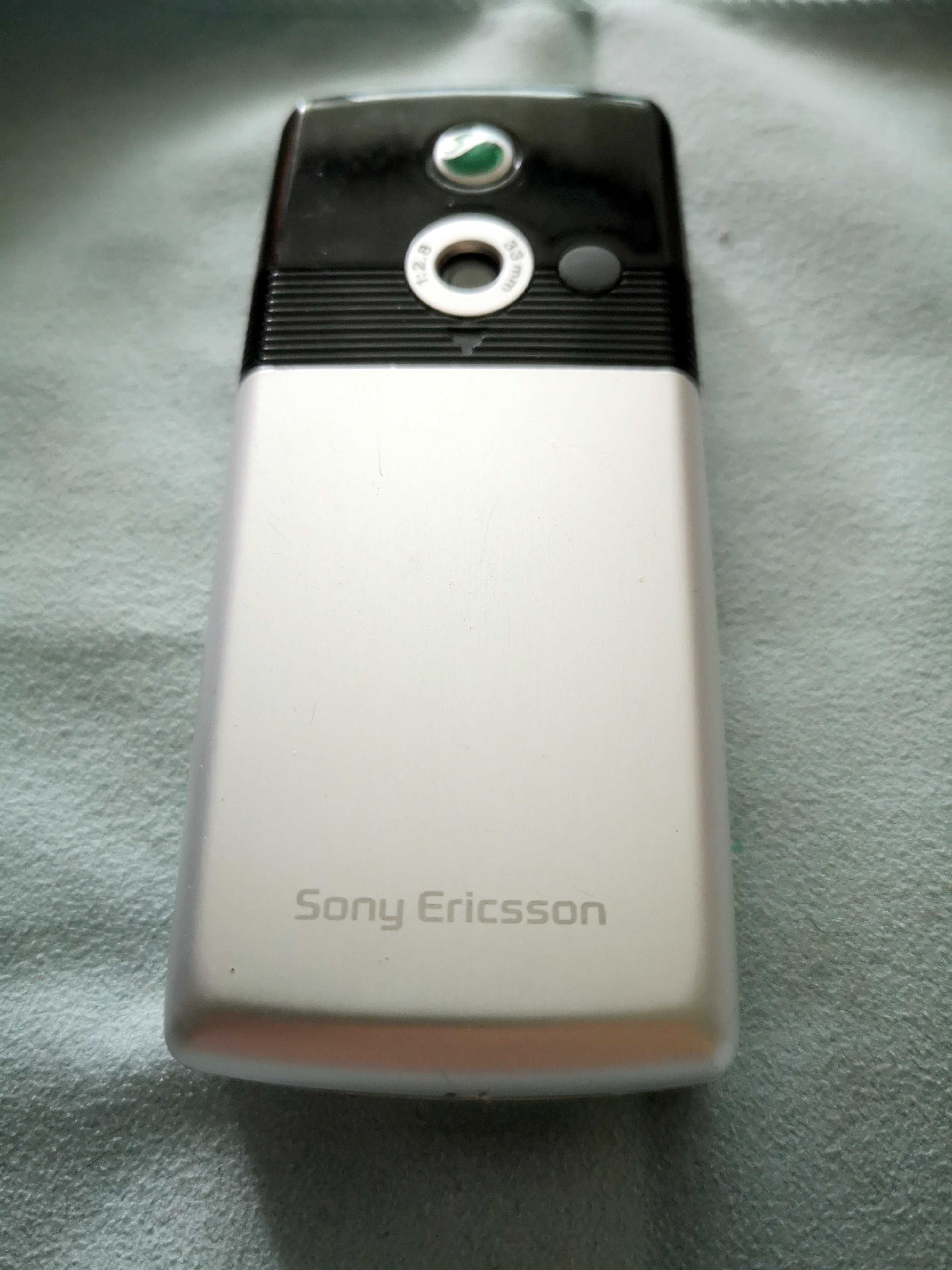 Ładny i działający Sony Ericsson T610