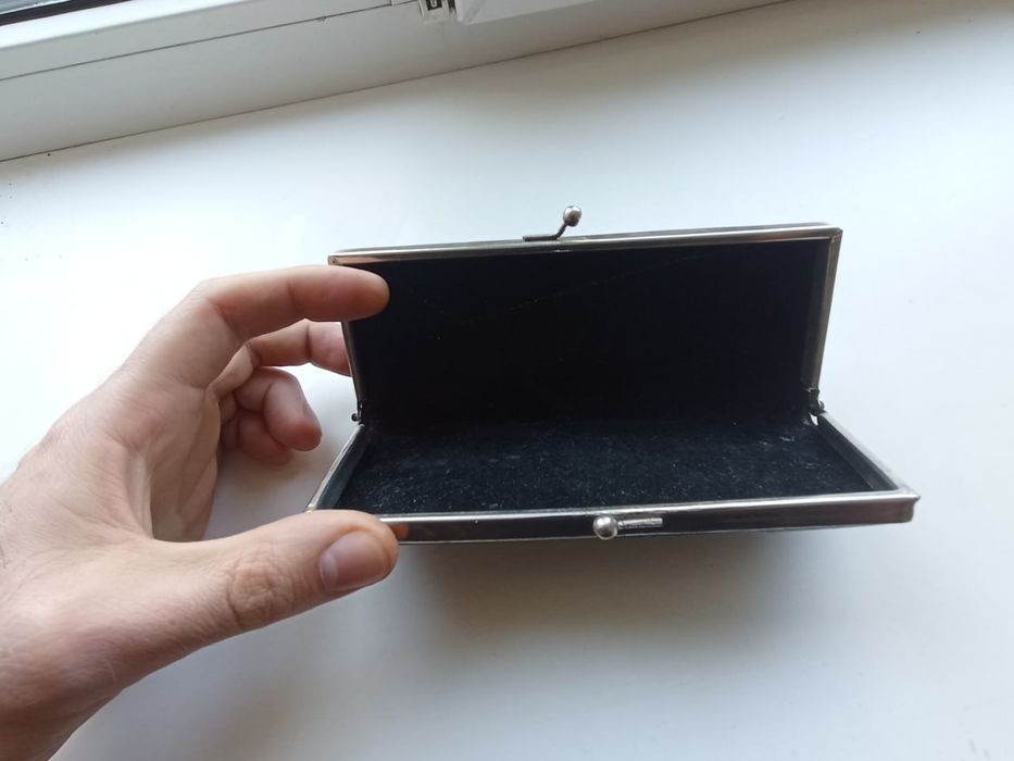 Футляр для очков