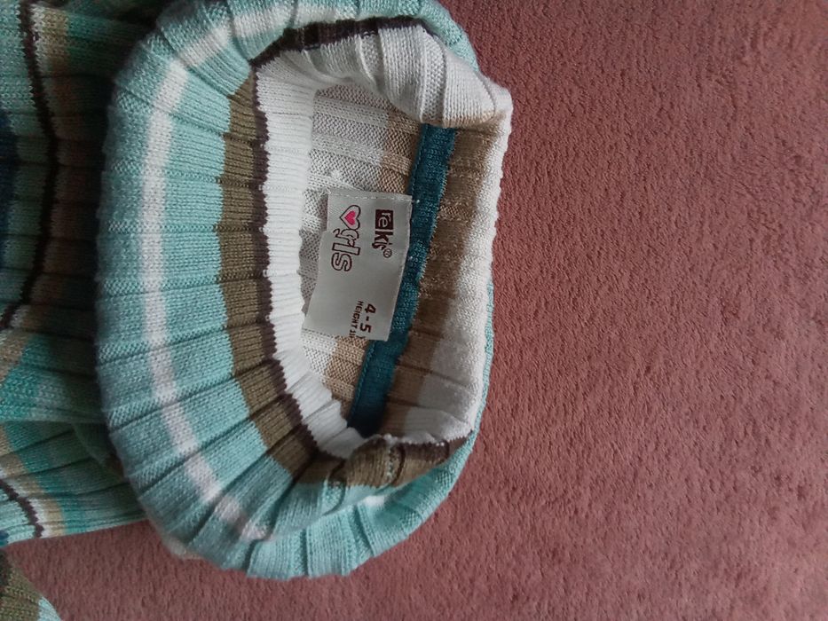 Golfik dziewczęcy r 110 c&a