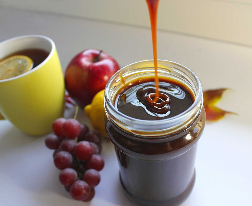 Pierzga w miodzie z propolisem 400g