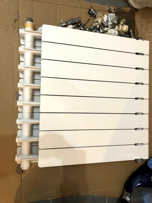 3 unidades de aquecimento central marca ROCA