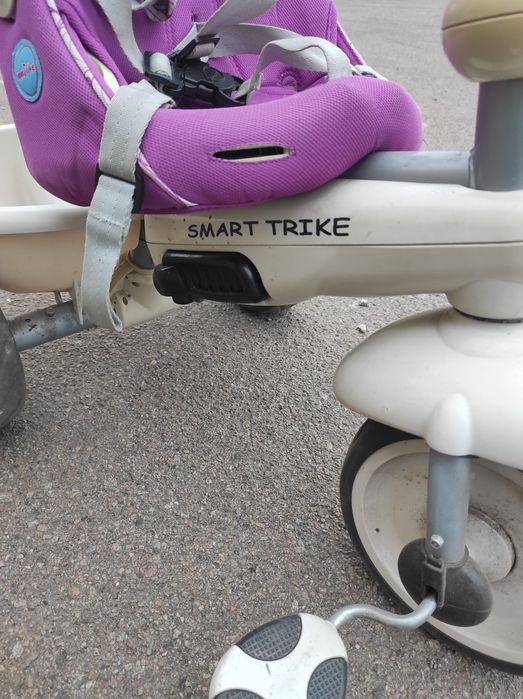 Велосипед з батьківською ручкою Smart Trike