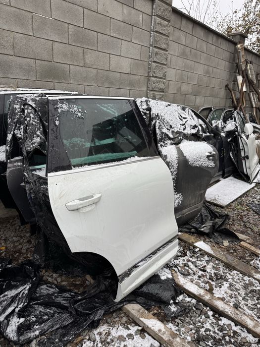 Двері до volkswagen touareg таурег в наявності каен ідеал