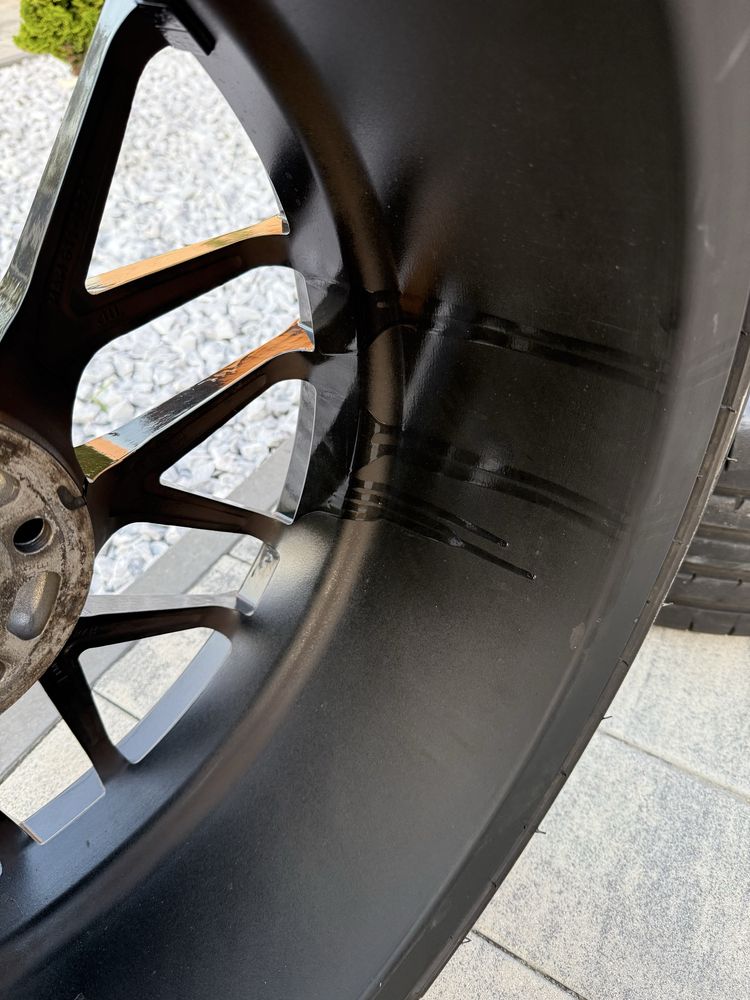 Felgi Mercedes 20 z oponami