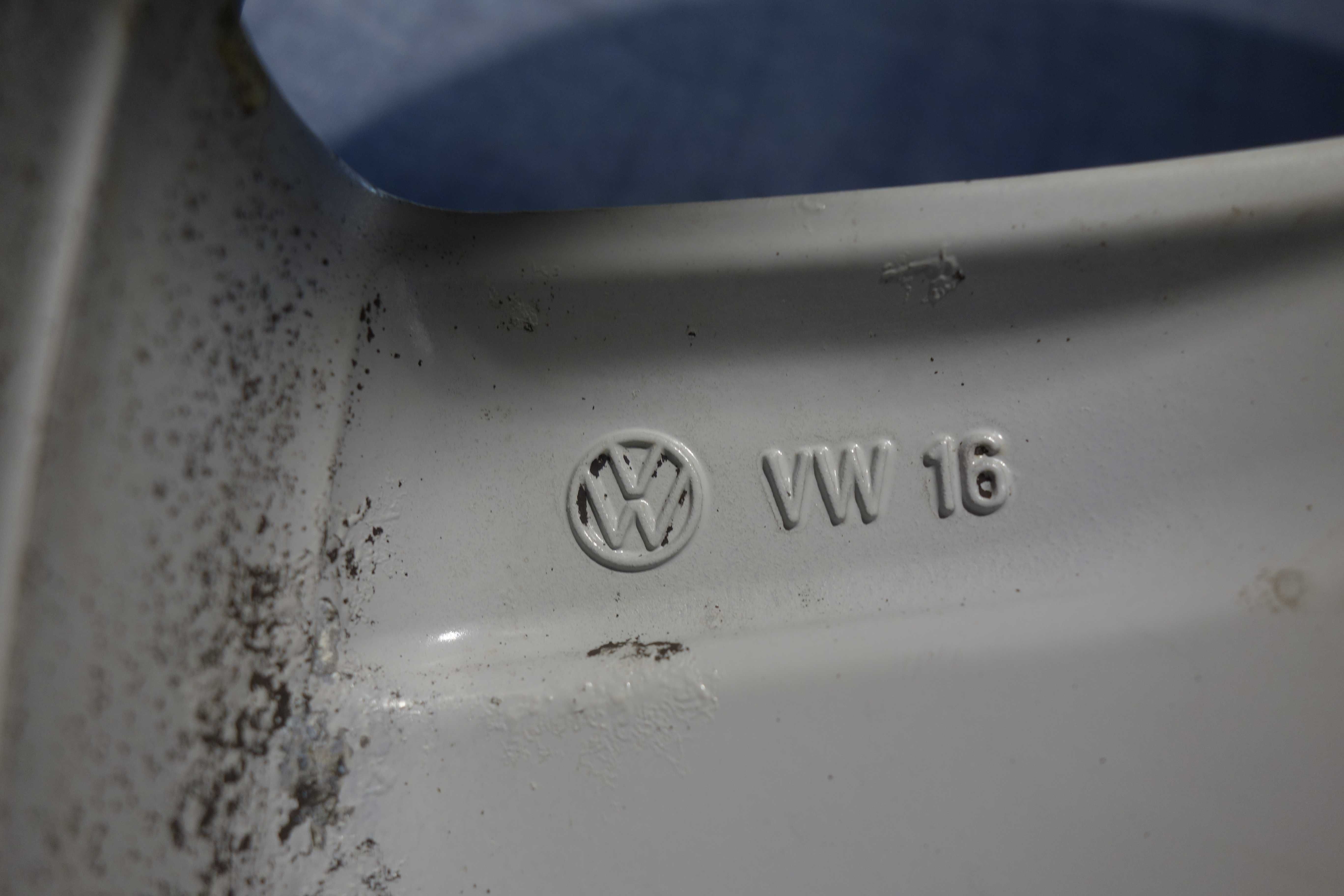 Alufelgi VW 17" 5x112 Bora Golf Jetta Passat Tiguan Srebrne 740