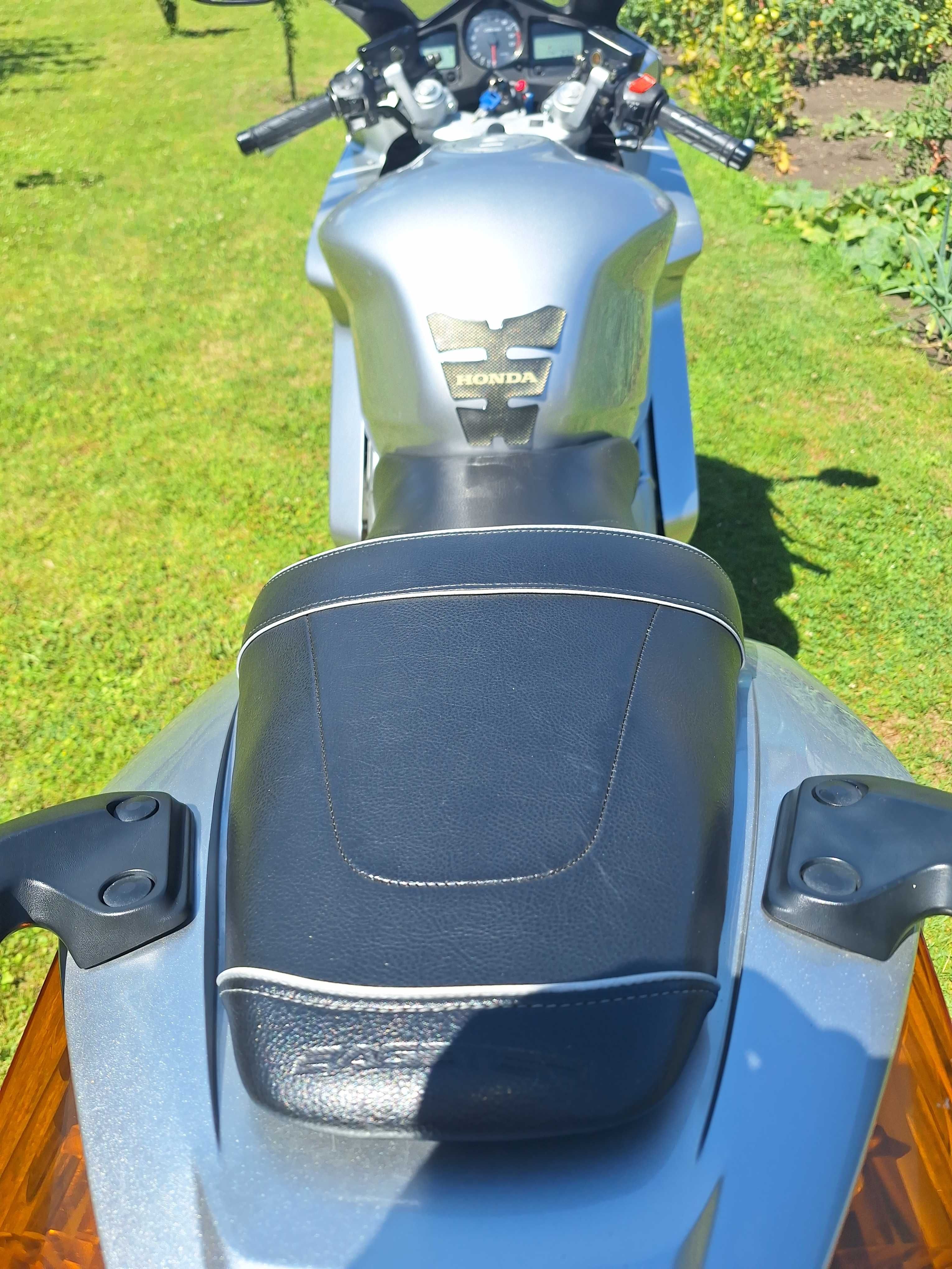 Honda VFR 800 stan idealny