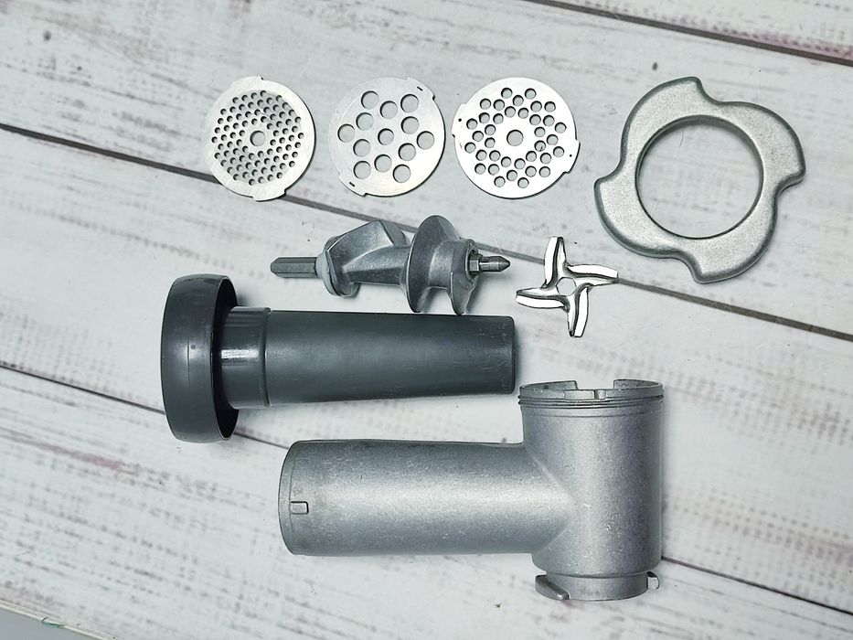 М'ясорубка  Moulinex HV4 (ME44)