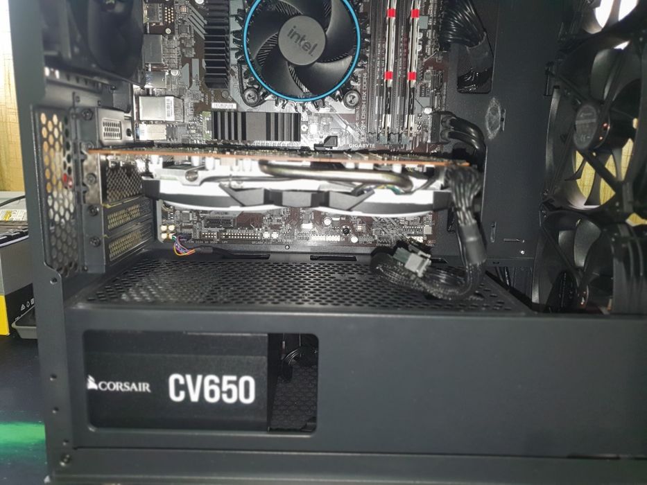 Komputer stacjonarny i5 12400f, B760M, RX 6600, 16GB