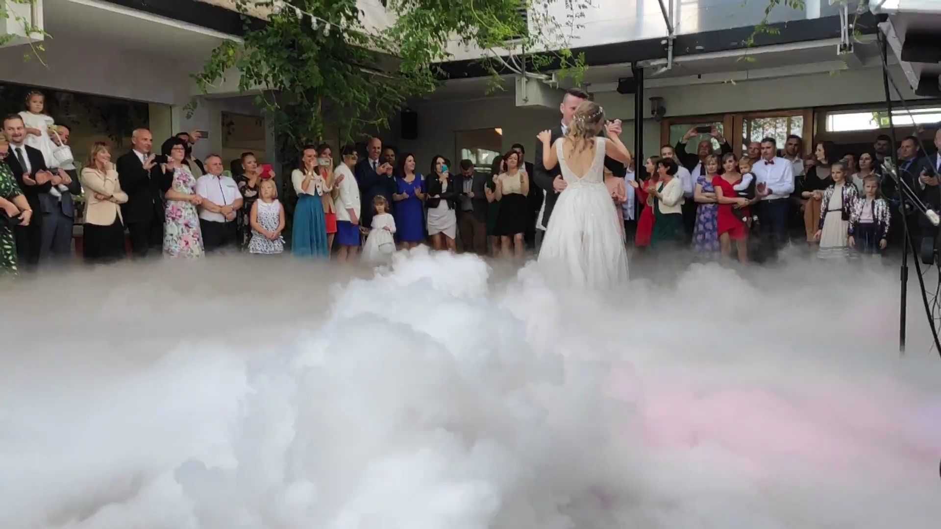 CIężki dym na wesele Wasz Pierwszy taniec w chmurach