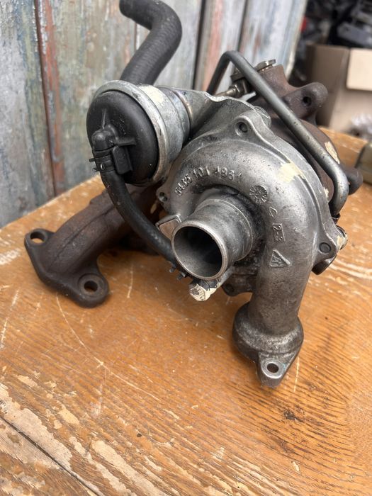 Турбина турбокомпрессор Ford Fiesta Mk6 1.4 tdci KP35-487599