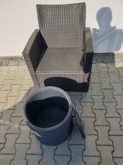 Sprzedam fotel,stolik ogrodowy