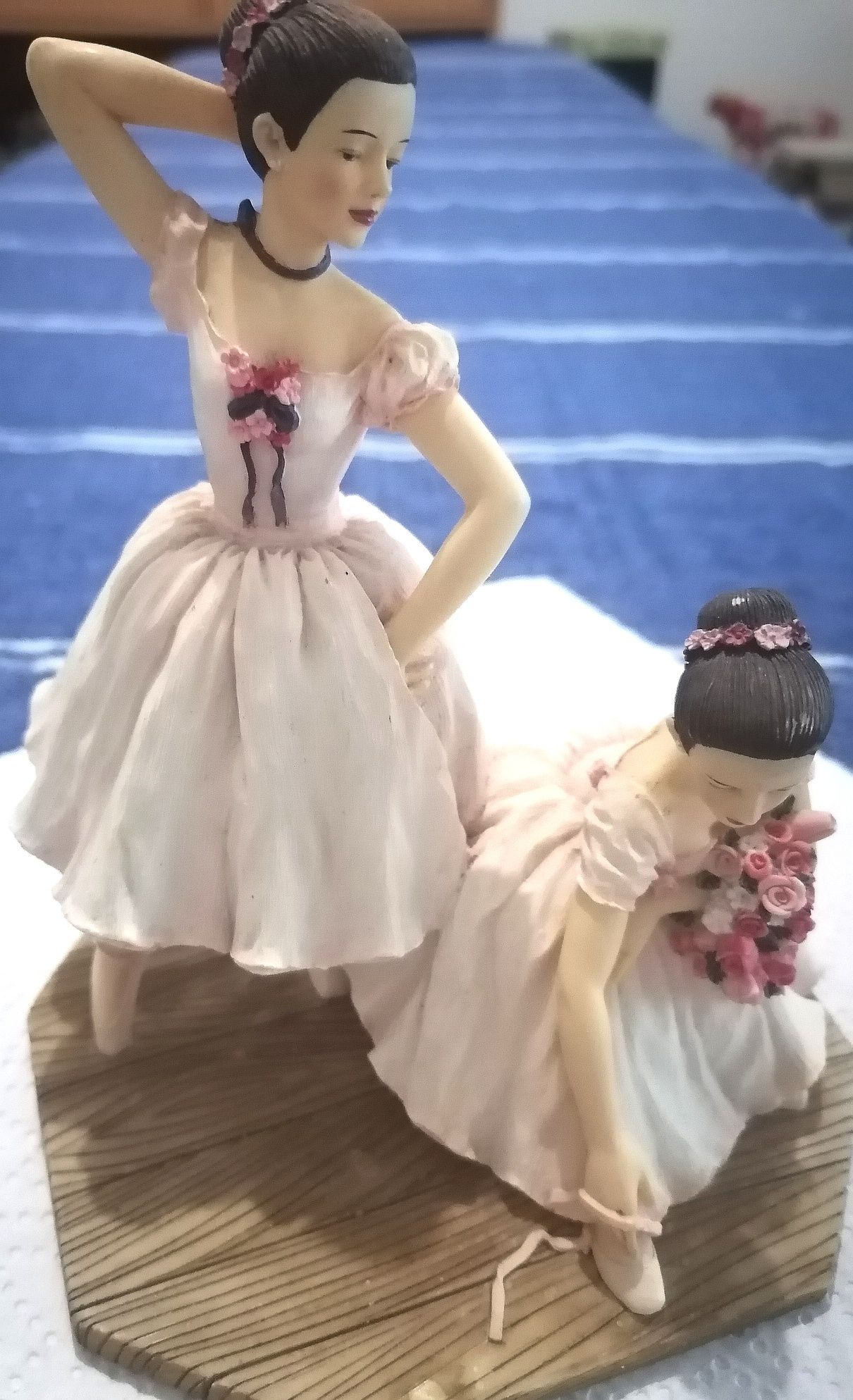 Bailarinas de porcelana da coleção do artista Leonardo