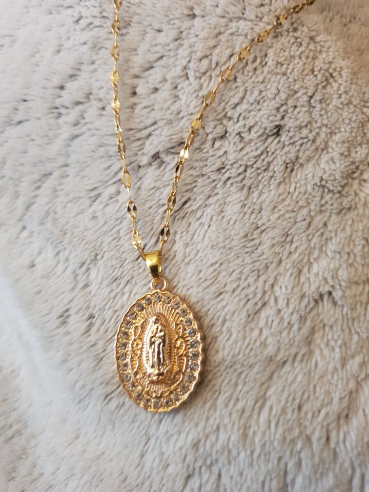 Łańcuszek Złoty z Medalikiem Matką Boską Maryją Biżuteria Religijna