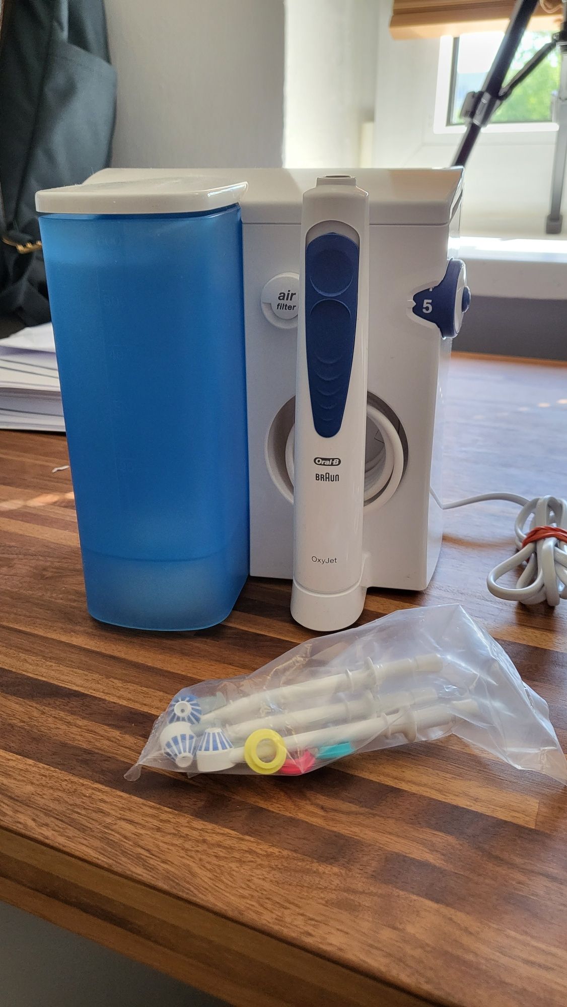 Irygator Oral-B Braun Oxyjet + nowe dysze