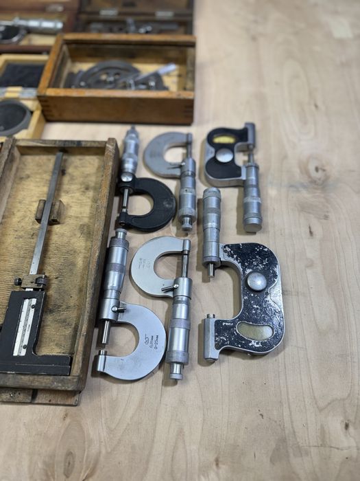 Інструмент, мікрометр, штангенглубинометр, кінцеві міри, індікатор