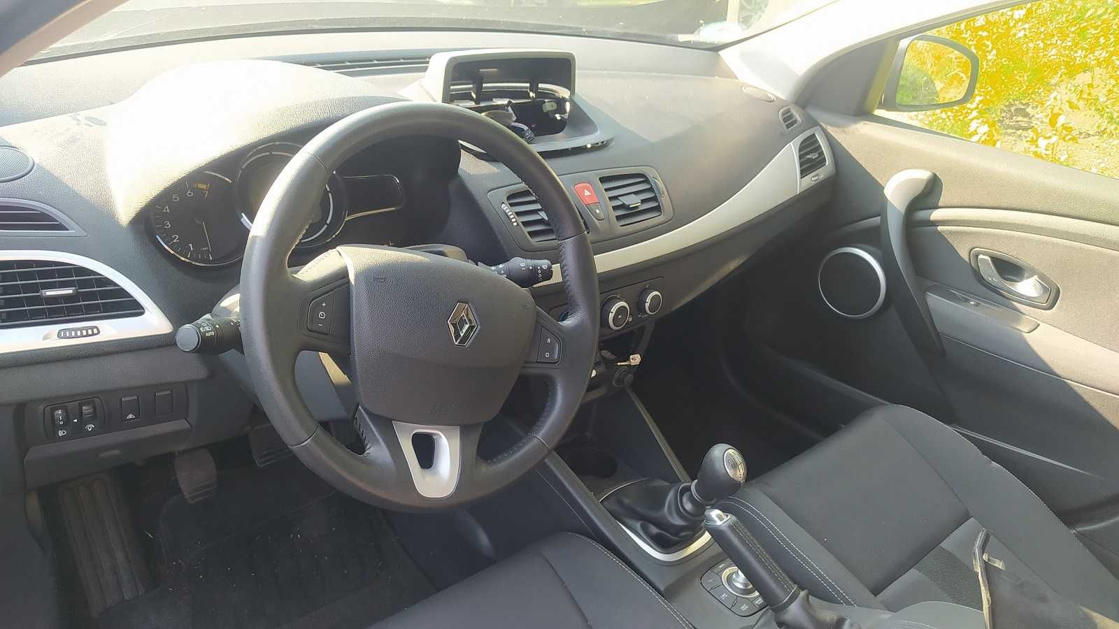 Renault Megane III 1.4 TCe uszkodzony