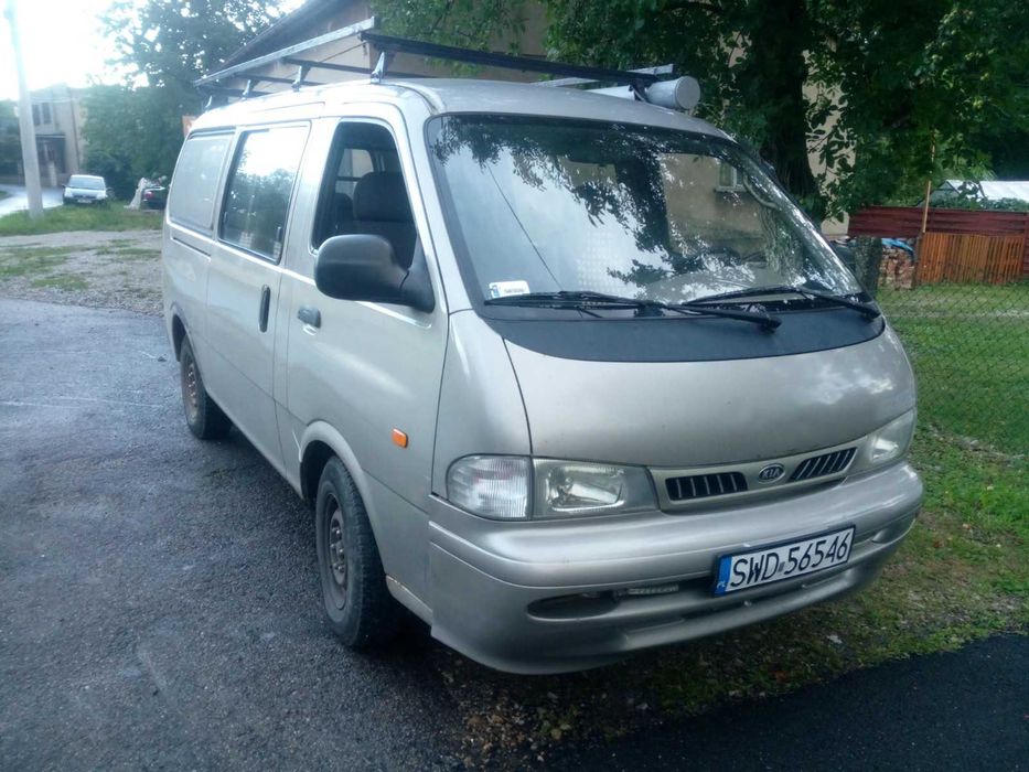 Kia pregio 2002r TB 6Van uszkodzony rezerwacja