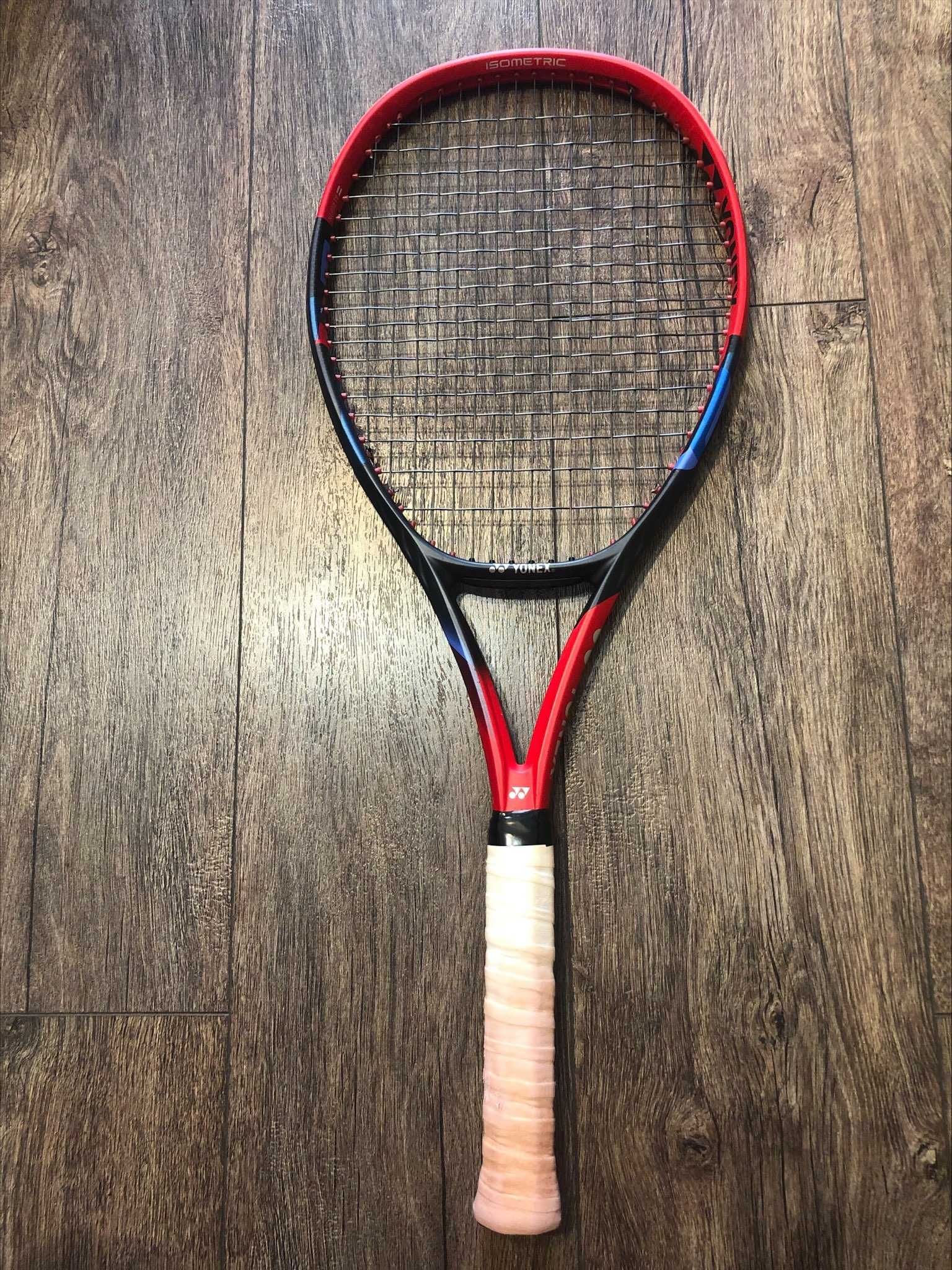 YONEX VCORE 100 (300g) Scarlett