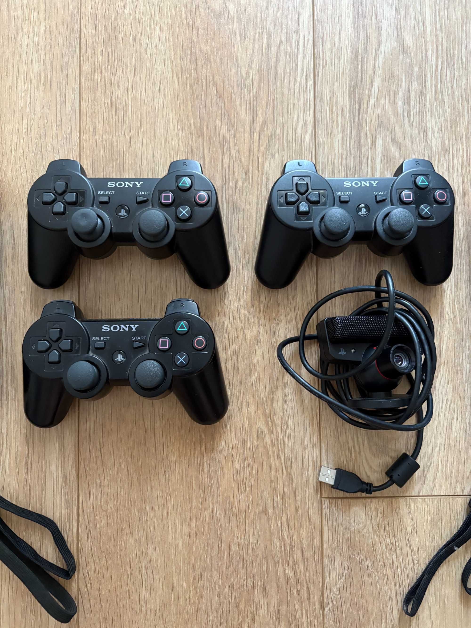 Playstation 3 (PS3), 4x PS Move kontrolery, 3x kontrolery + 11 gier