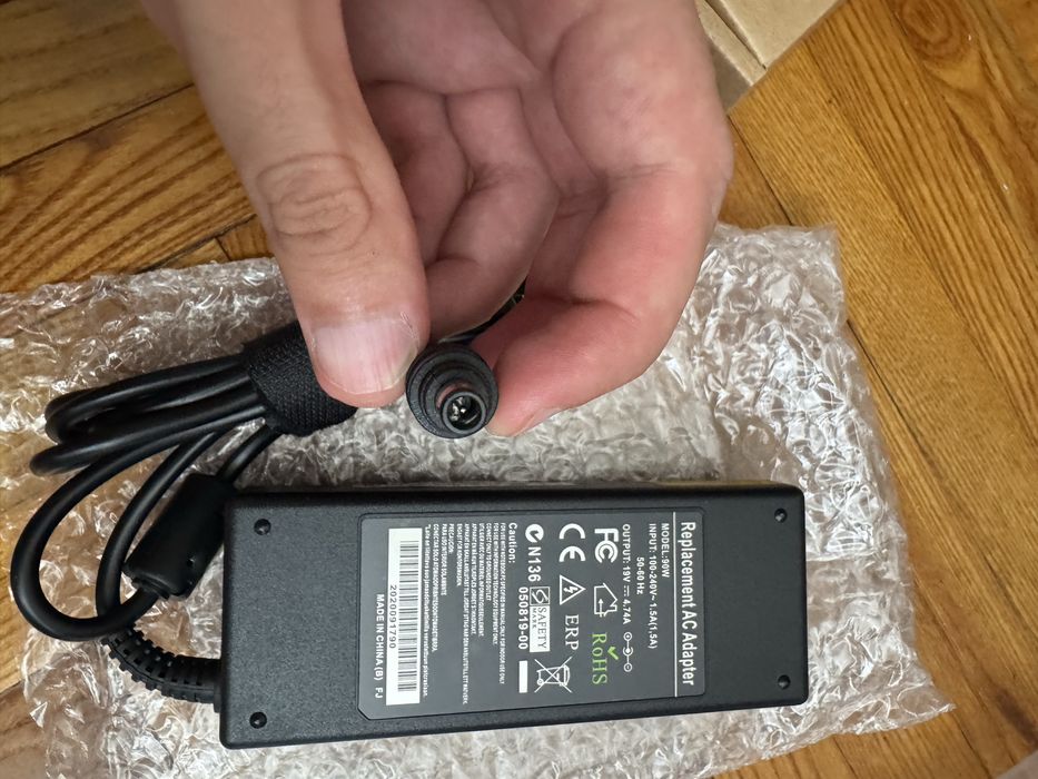 Зарядка ноутбука зарядний пристрій Samsung RV509 513 515 520