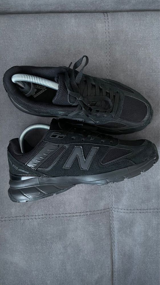 Продам New Balance 990