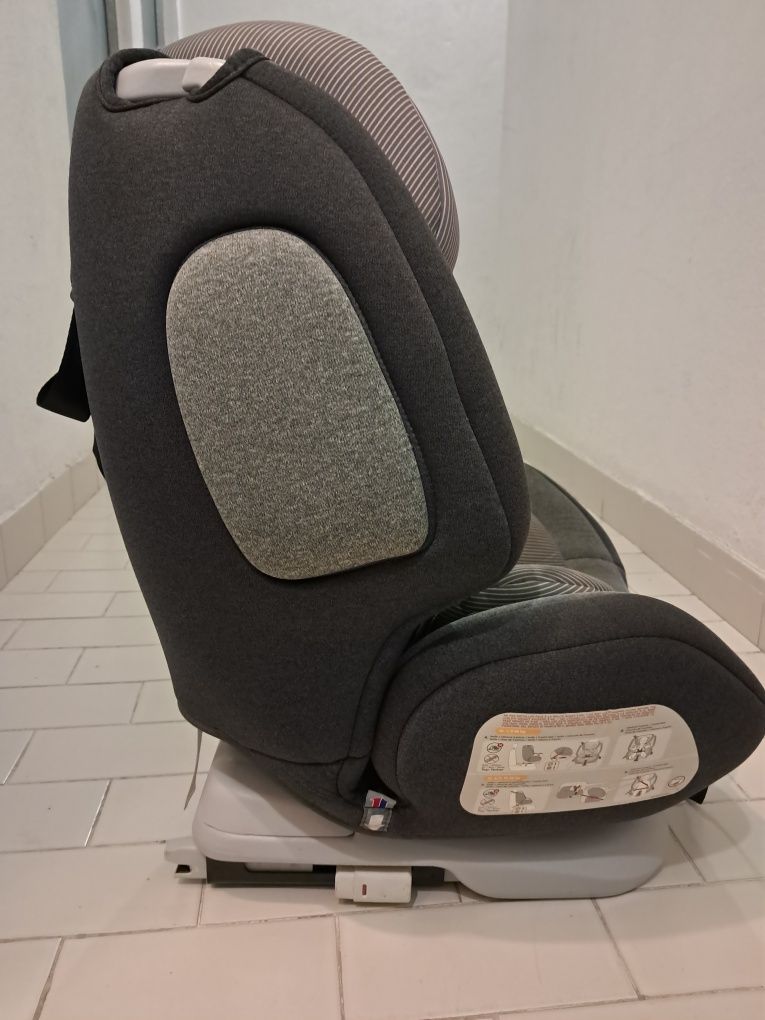 Cadeira auto com rotação 360° com isofix dos 0 aos 12 anos