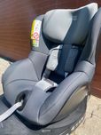 fotelik samochodowy na bazie Britax Romer