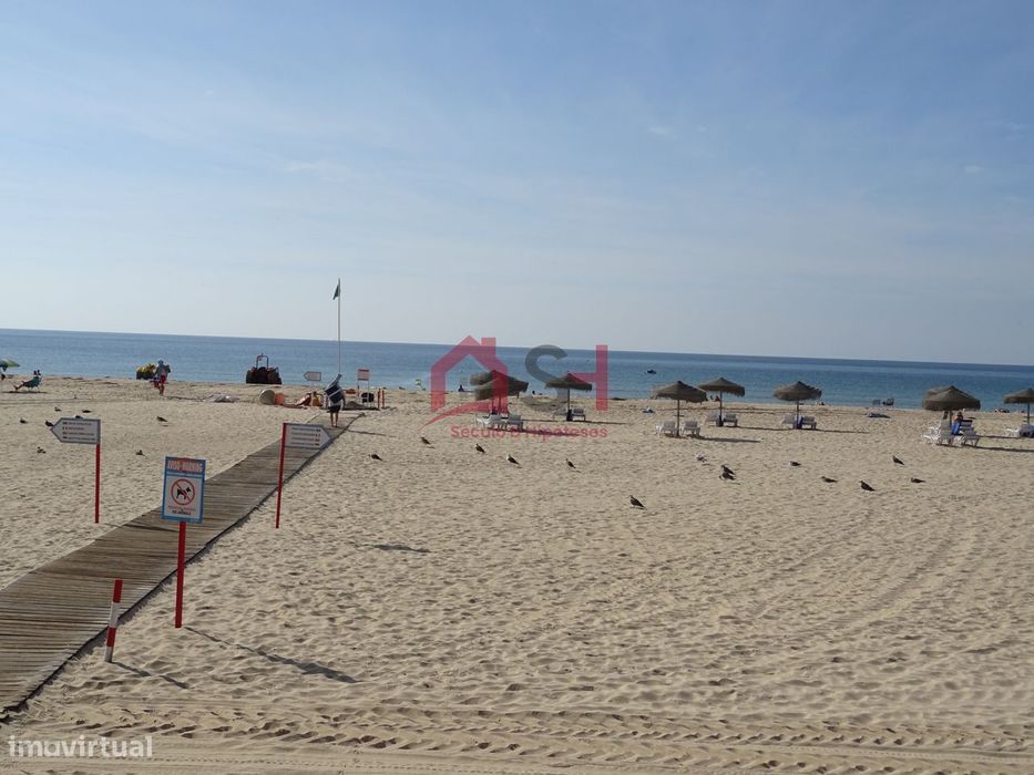 *Apartamento T2 1ªLinha da Praia – Monte Gordo*