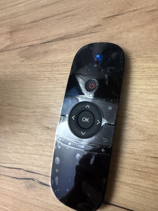 Pilot uniwersalny 3w1- Air Mouse, klawiatura bezprzewodowa i pilot IR