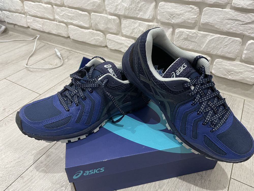 Buty Asics Gel FujiAttack 5 roz 48 nowe