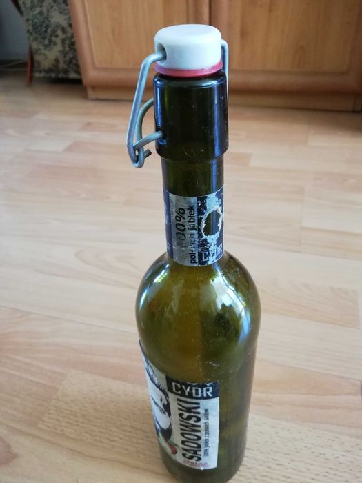 Butelka  z ciemnego szkła - 33 cm