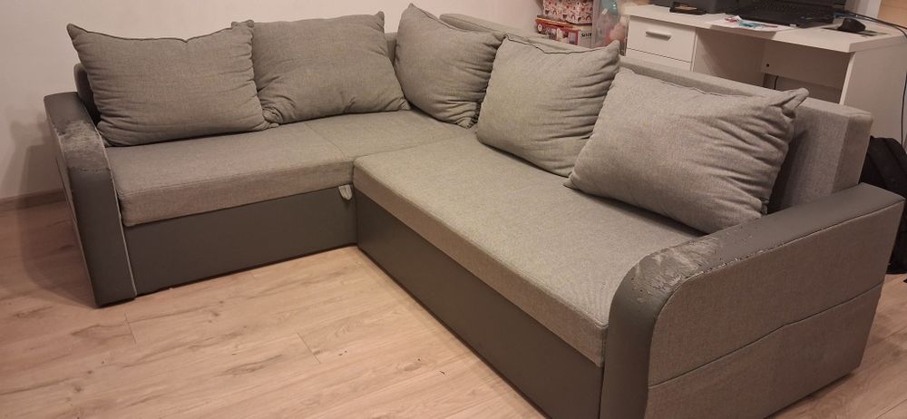 Kanapa narożna z funkcją spania