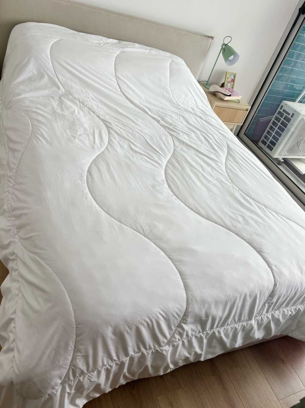 Edredon Emma Quente 240x220, ideal para camas de casais 140 até 180 cm