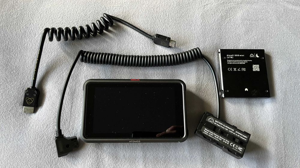 Monitor / Rekorder ProResRaw Atomos Ninja V+ Dysk 1TB FV