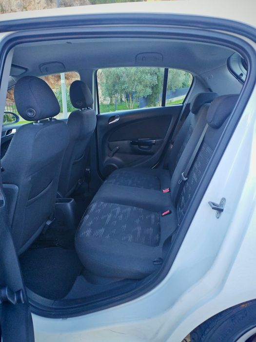 Opel corsa 1.3 CDTi 2013