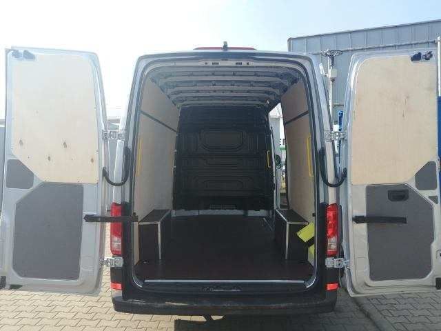 Mercedes Sprinter L4H2 Obicie wnętrza