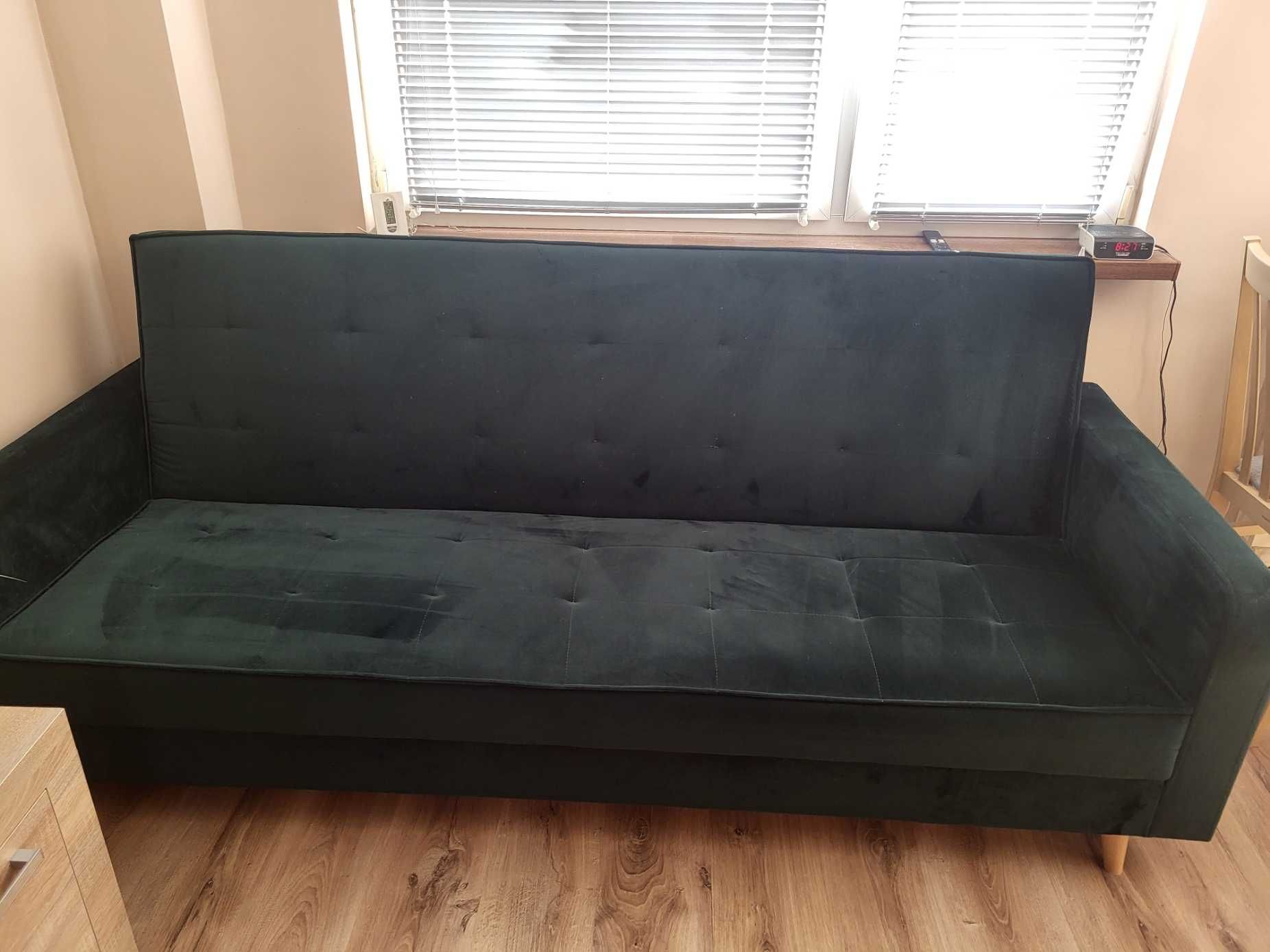 Wersalka, kanapa, sofa w ciemnozielonym kolorze Agata Meble Stan bdb