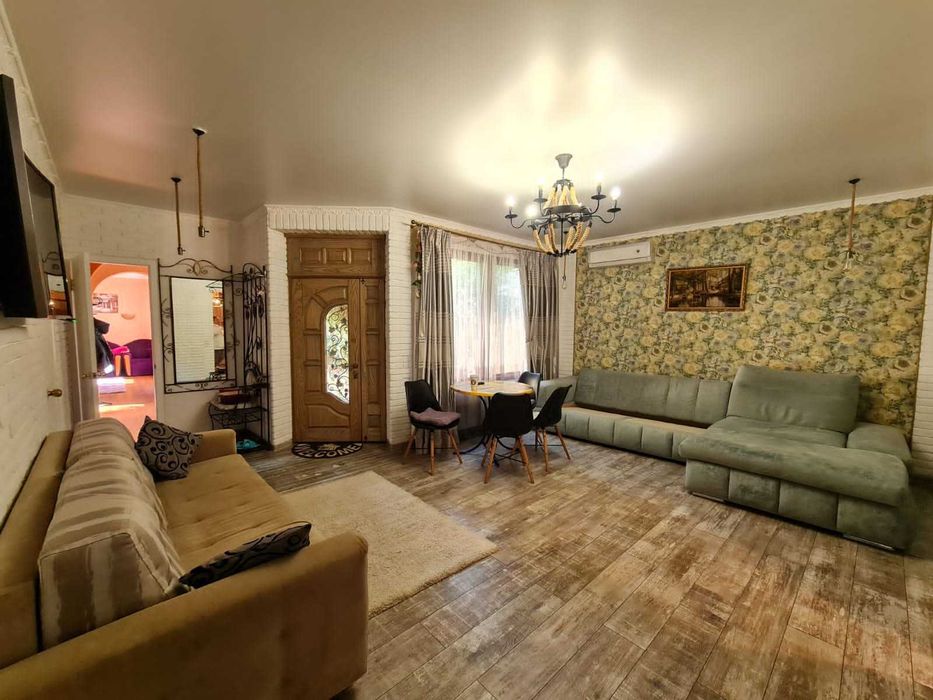 4- комнатный дом 6 станция Люстдорфской дороги/ 1 линия