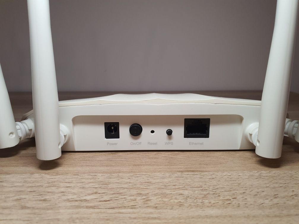 Bezprzewodowy punkt dostępowy AC1200 TP-Link 1201