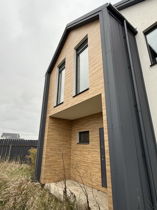 Продаж  будинку 150 м² з гаражем, 12 соток, у “Сім Озер”, с. Крушинка