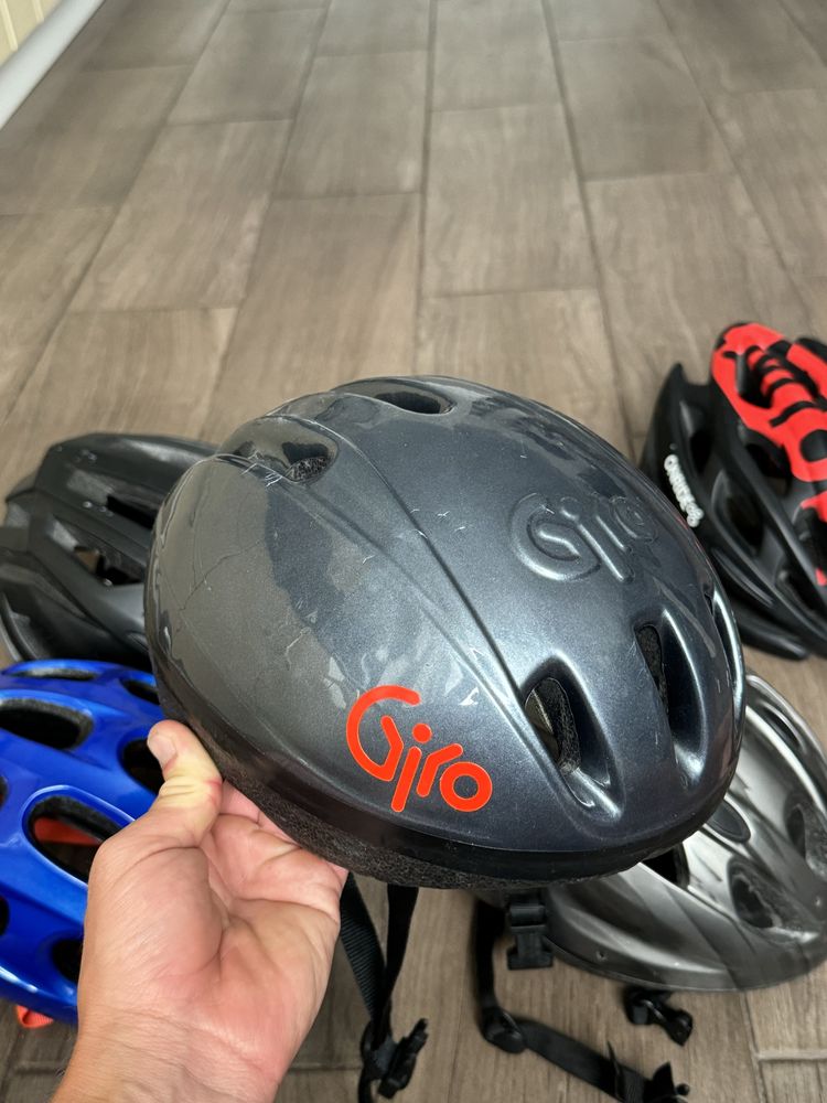 Велошоломи  Abus , specialized, Giro,