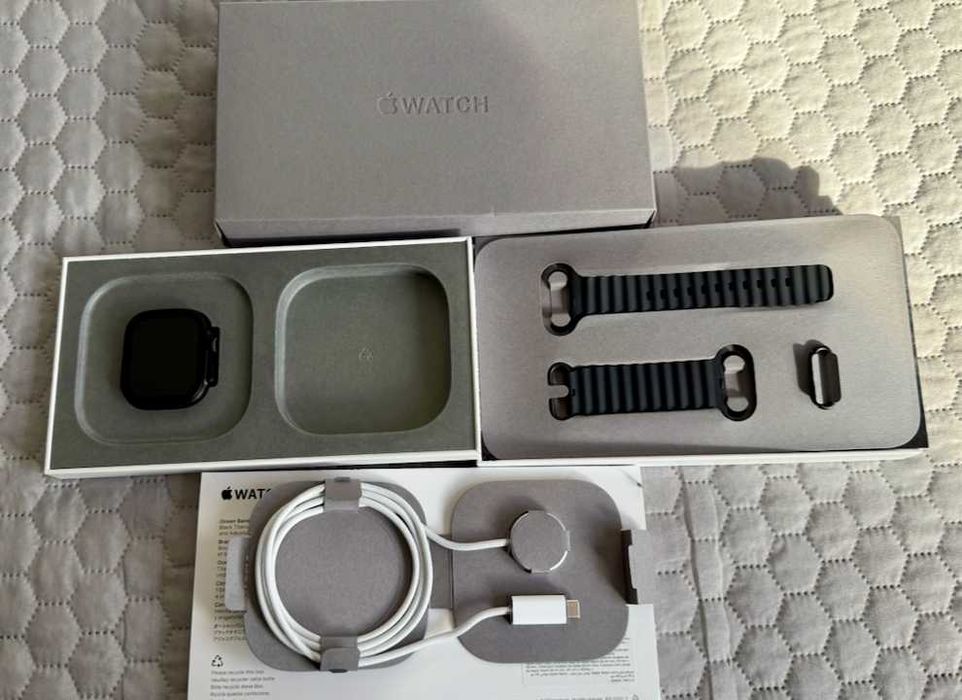 Apple Watch Ultra 2 - 49mm Titânio Preto
