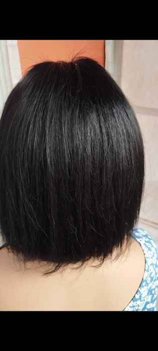 Продам парик 100%натуральный волос Каре пробор на сетке с челкой