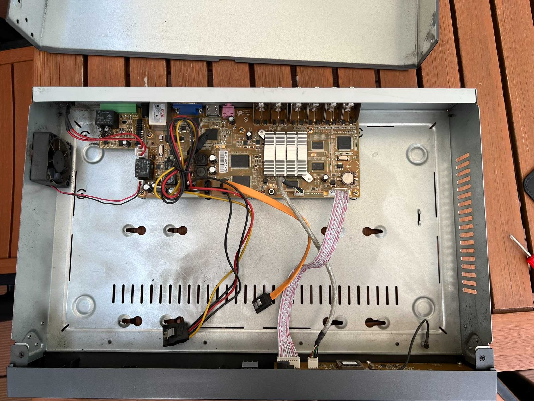 Cyfrowy Video Rejestrator  CCTV - K2 XVR 08D1 E
