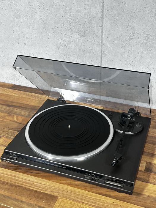 Gramofon Technics SL-BD20D