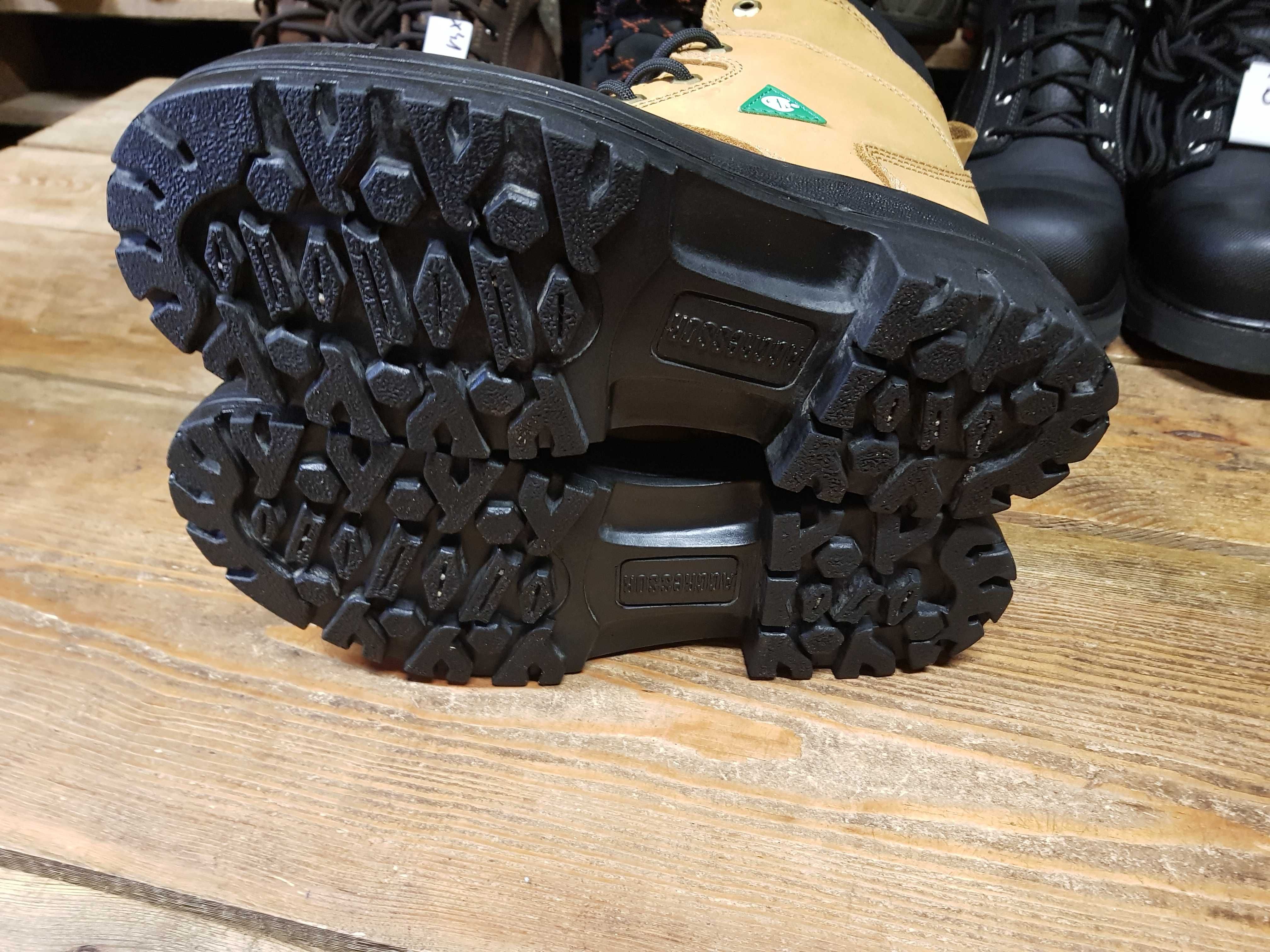 Buty robocze AGGRESSOR rozm 41 wkł 27 cm S3