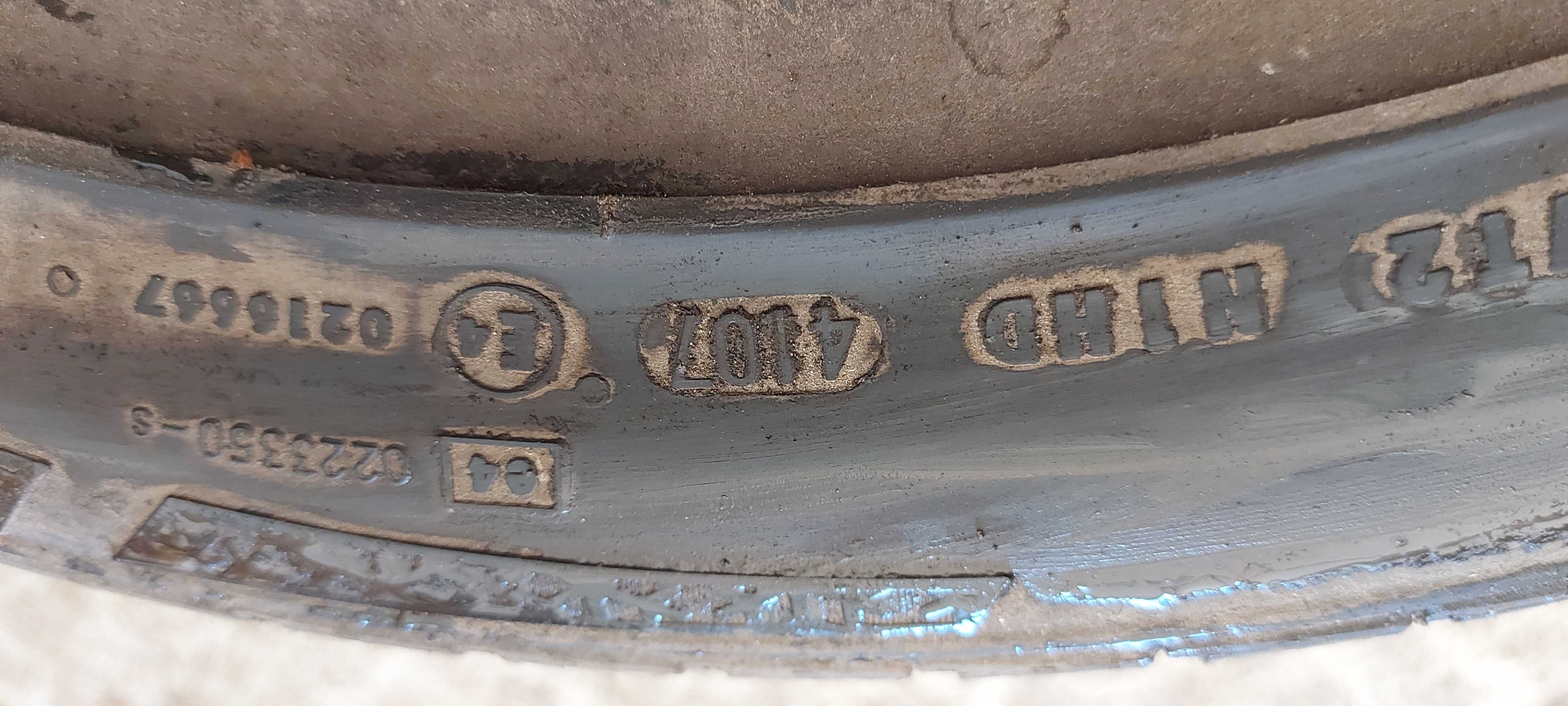 opona zimowa CONTINENTAL 235/45 R17 2007R