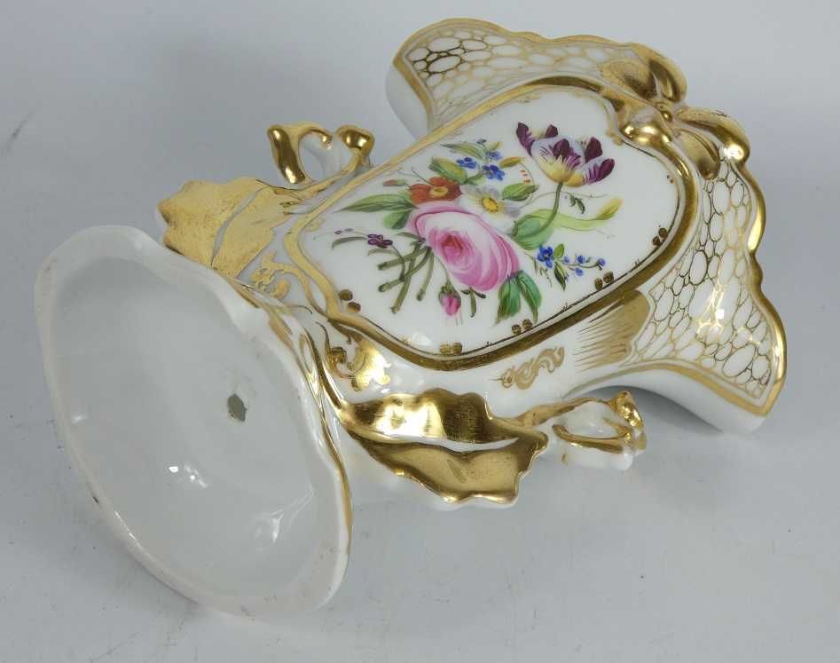 Stary porcelanowy WAZON malowany kwiaty bogate złocenia Biedermeier